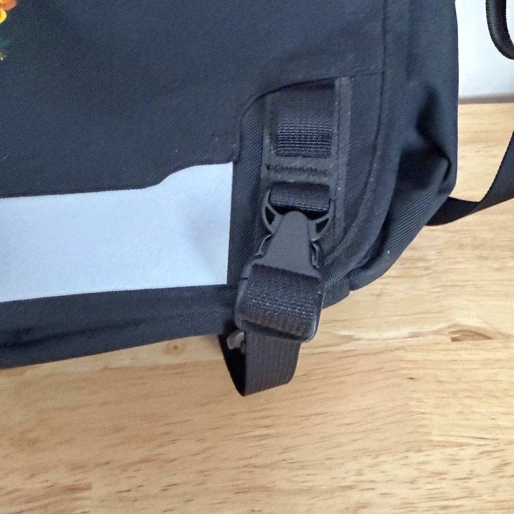Patagonia Critical Mass Messenger Bag Black Sierra Nevada Brewing Co Logo Large